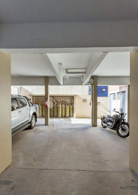 Image 3 - 227071