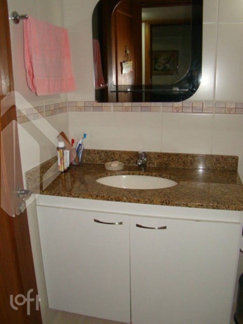 Image 22 - 232021