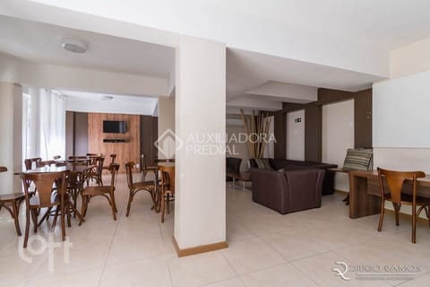 Image 17 - 234457