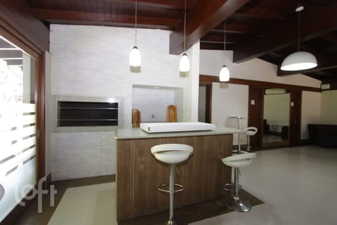 Image 22 - 243277