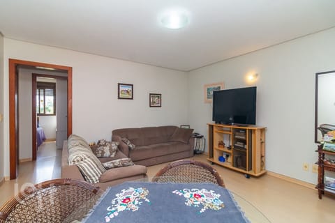 Image 20 - 244031