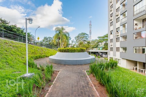 Image 17 - 244127