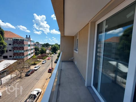 Image 10 - 255761
