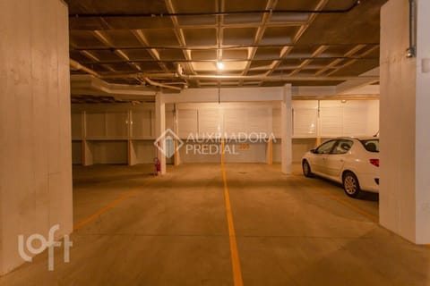 Image 17 - 255879