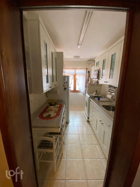 Image 26 - 255928