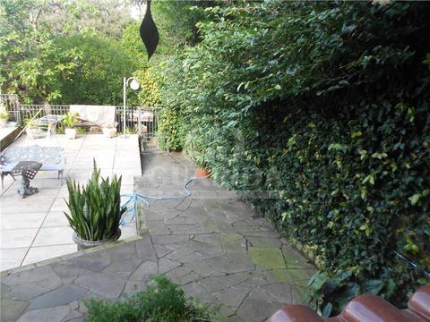 Image 12 - 257509