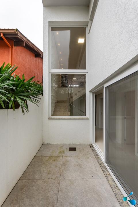 Image 50 - 258098