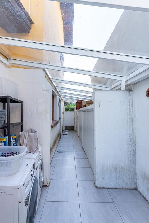 Image 32 - 258273