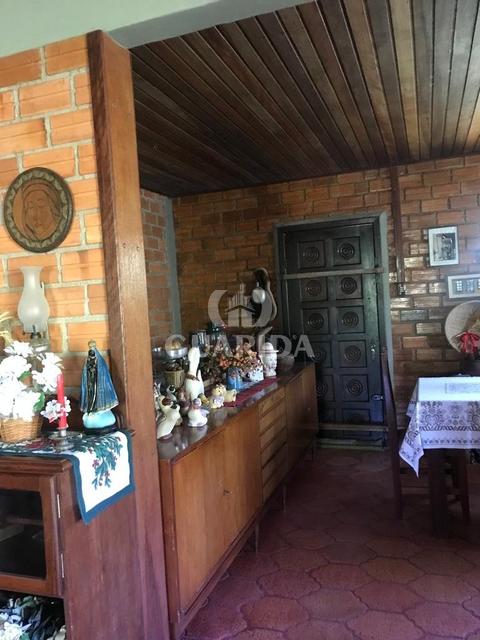 Image 31 - 261612