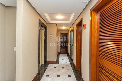 Image 33 - 262111
