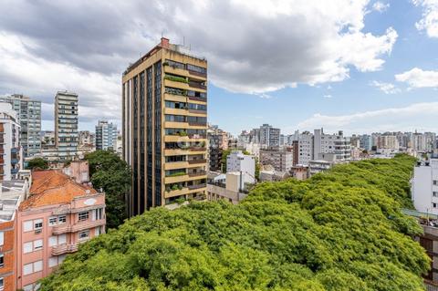 Image 33 - 263130