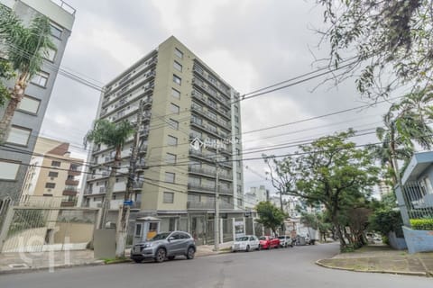 Image 20 - 266018