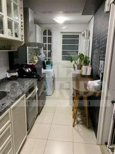 Image 10 - 275352
