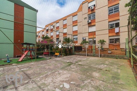 Image 10 - 285656